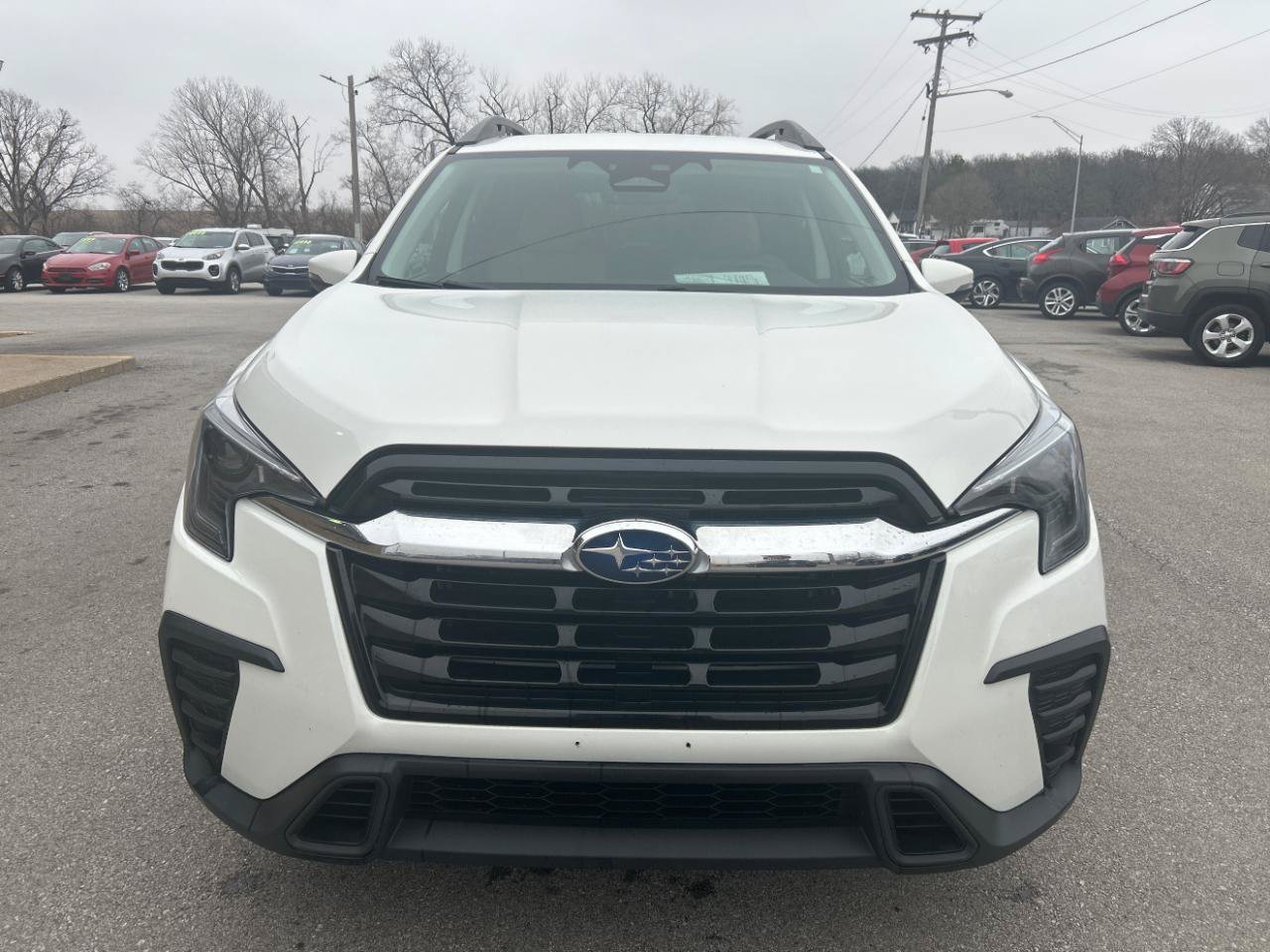 Used 2023 Subaru Ascent Premium w/ Convenience Package AWD/4WD image 2