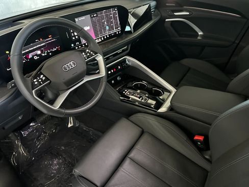Used 2025 Audi Q5 Premium Plus w/ Premium Plus AWD/4WD image 11