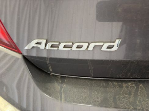 Used 2017 Honda Accord EX-L image 12