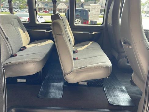 Used 2021 Chevrolet Express 3500 LT w/ LT Preferred Equipment Group RWD image 33
