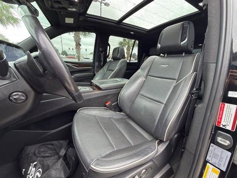 Used 2021 Cadillac Escalade Premium Luxury w/ Performance Package AWD/4WD image 10