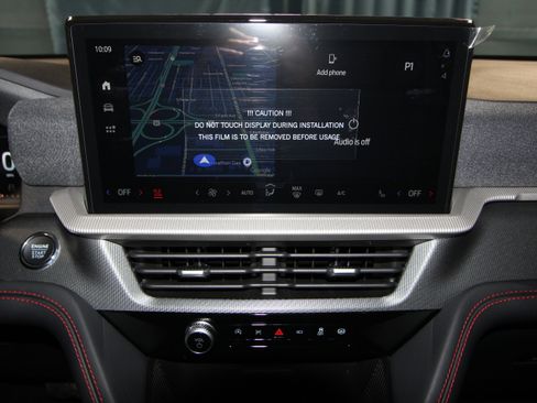 New 2026 Ford Explorer ST-Line w/ ST-Line Street Pack image 13