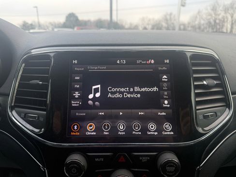 Used 2020 Jeep Grand Cherokee Limited w/ Luxury Group II image 21