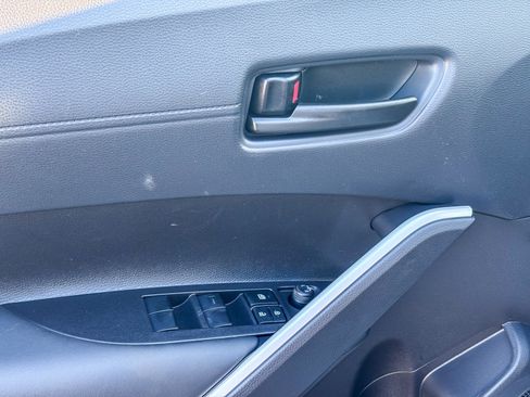 New 2026 Toyota Corolla Cross LE w/ Moonroof Package FWD image 21
