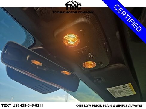 Used 2022 Ford Mustang Premium image 19