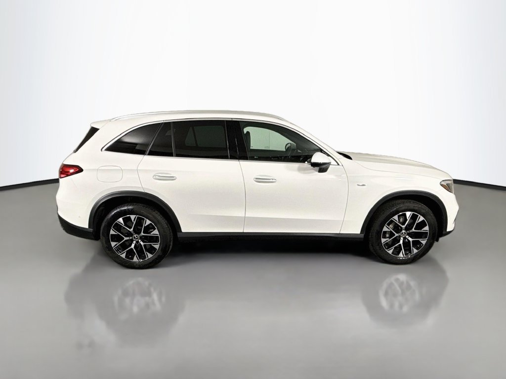 Used 2025 Mercedes-Benz GLC 350e 4MATIC image 8