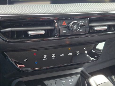 New 2026 Nissan Kicks SR w/ Cold Weather Package image 25