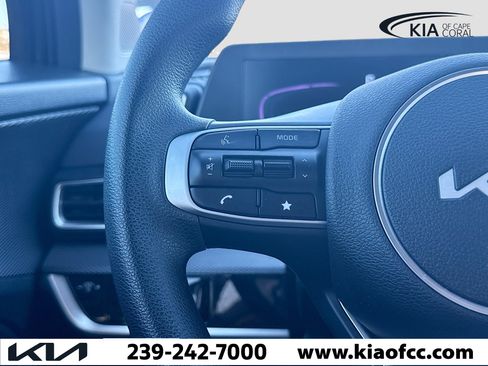 Certified 2025 Kia Sportage LX image 33