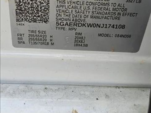 Used 2022 Buick Enclave Avenir w/ Avenir Technology Package FWD image 14