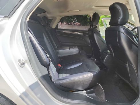 Used 2017 Ford Fusion SE w/ Fusion SE Technology Package FWD image 33