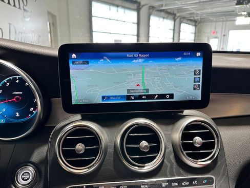 Used 2020 Mercedes-Benz GLC 300 4MATIC Coupe image 9