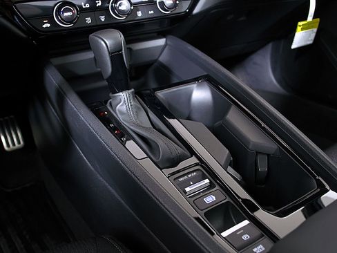 Used 2023 Honda Accord Sport image 27