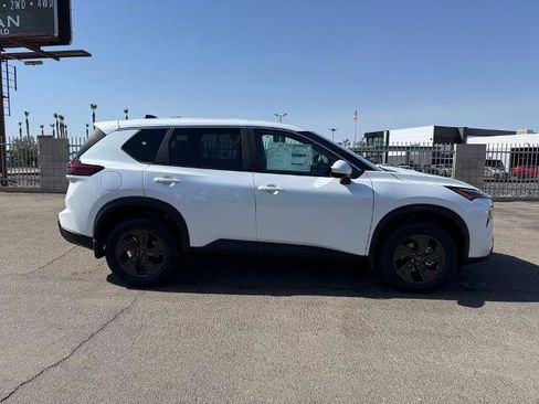 New 2026 Nissan Rogue SV AWD/4WD image 7