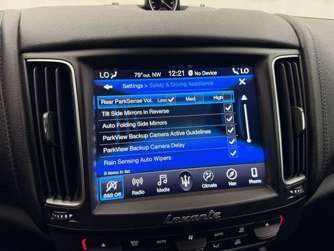 Used 2020 Maserati Levante S AWD/4WD image 17