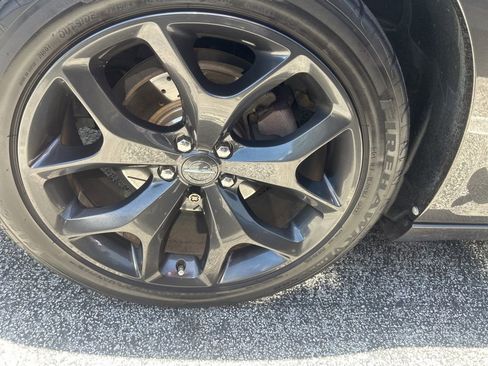 Used 2020 Chrysler 300 Touring w/ Sport Appearance Package RWD image 34