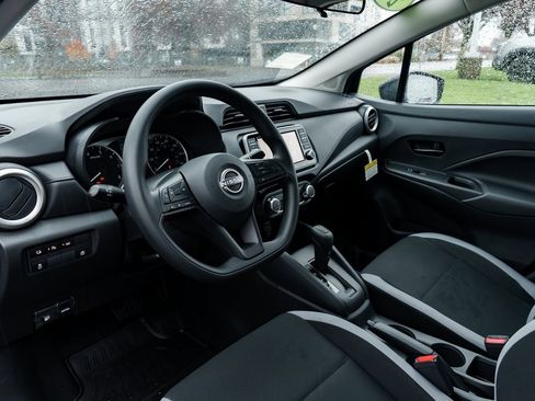 New 2025 Nissan Versa S image 20