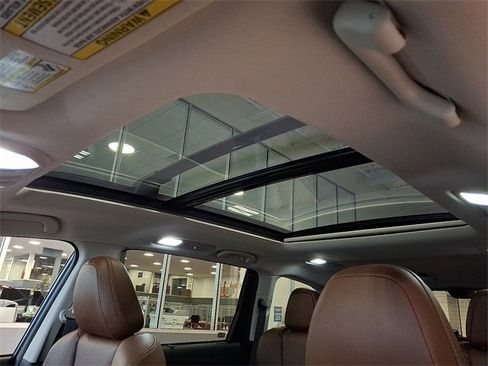 Used 2022 Subaru Ascent Touring image 15