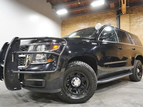 Used 2019 Chevrolet Tahoe 4WD w/ Remote Keyless Entry Package image 1