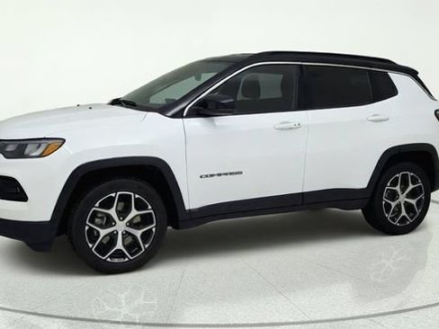 Used 2024 Jeep Compass Limited AWD/4WD image 8