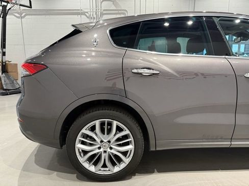 Used 2022 Maserati Levante GT image 23
