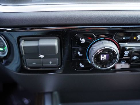 New 2026 Chevrolet Silverado 1500 High Country w/ High Country Premium Package image 17