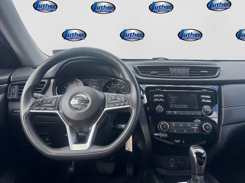 Used 2017 Nissan Rogue AWD image 17