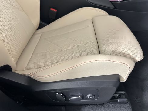 Used 2026 BMW X3 xDrive30 w/ Convenience Package image 31