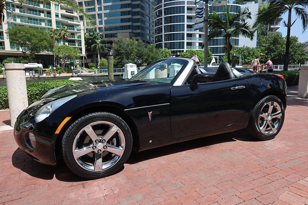 Used 2007 Pontiac Solstice GXP w/ Premium Package RWD image 16