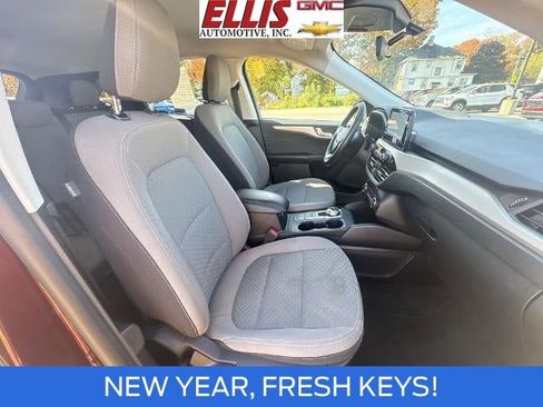 Used 2021 Ford Escape SE w/ Cold Weather Package image 29