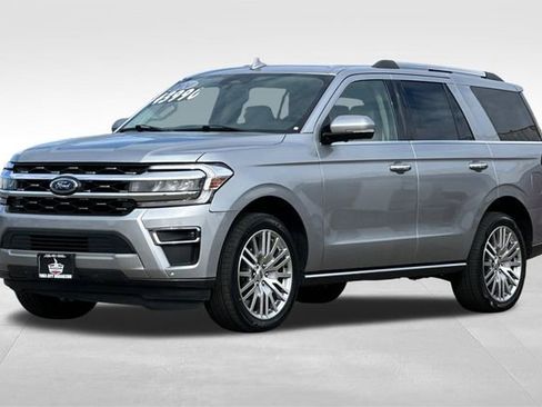 Used 2024 Ford Expedition Limited AWD/4WD image 9