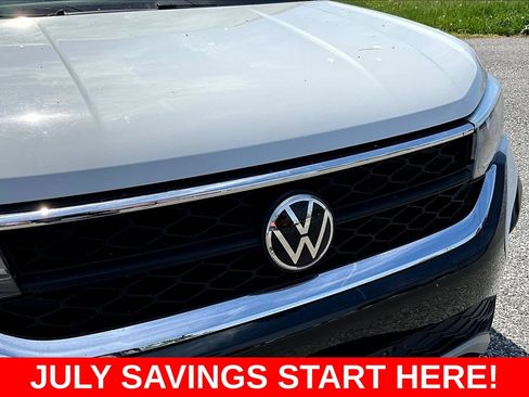 Used 2022 Volkswagen Taos S w/ IQ Drive S Package AWD/4WD image 39
