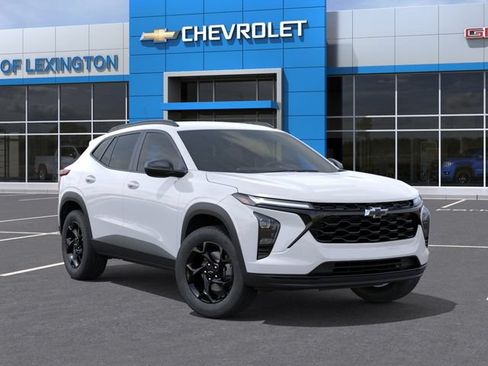 New 2026 Chevrolet Trax LT w/ Driver Confidence Package FWD image 7