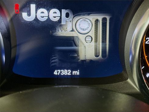 Used 2021 Jeep Gladiator Overland w/ LED Lighting Group image 19