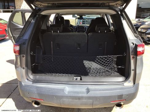 Used 2018 Chevrolet Traverse LT image 17