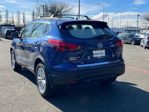 Used 2018 Nissan Rogue Sport SV image 9