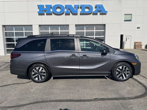 New 2026 Honda Odyssey EX-L image 2