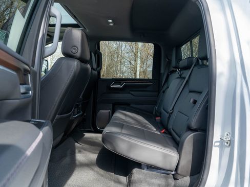 Used 2025 GMC Sierra 2500 Denali w/ Denali Reserve Package image 26