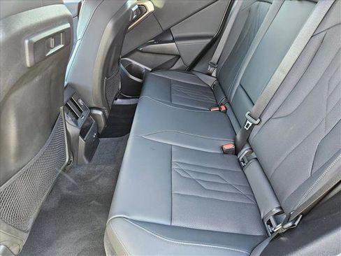 Used 2025 BMW X3 xDrive30i w/ Premium Package image 17