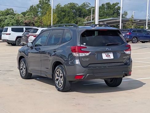 Certified 2021 Subaru Forester Premium AWD/4WD image 4