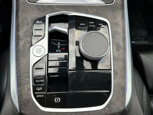 Used 2025 BMW X5 xDrive40i image 19