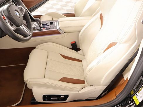 Used 2020 BMW M8 Convertible w/ M Driver's Package image 12
