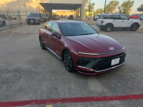 Used 2025 Hyundai Sonata SEL FWD image 6