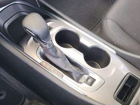 Used 2024 Chevrolet Malibu LT image 16