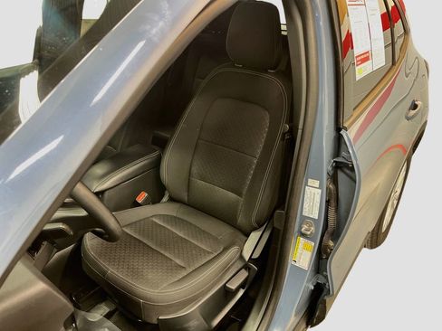 Used 2025 Ford Escape Active w/ Tech Pack #1 FWD image 19