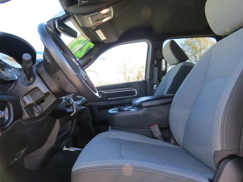 Used 2024 RAM 2500 Big Horn image 18