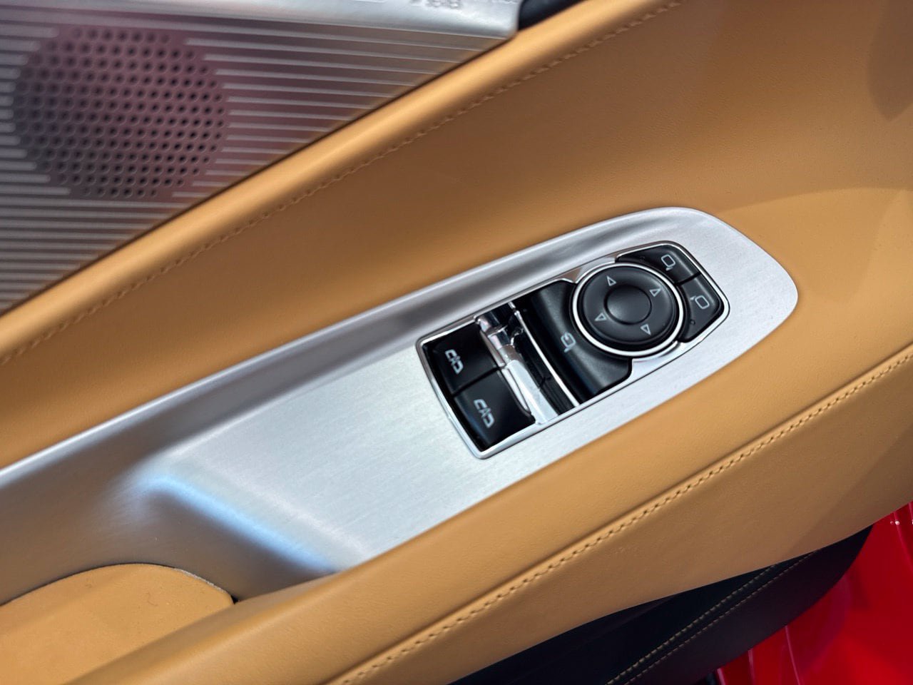 Used 2025 Chevrolet Corvette Z06 RWD image 40
