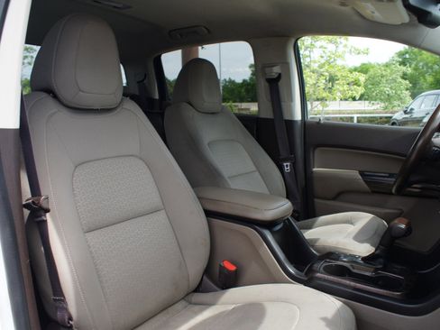 Used 2016 GMC Canyon SLE image 14