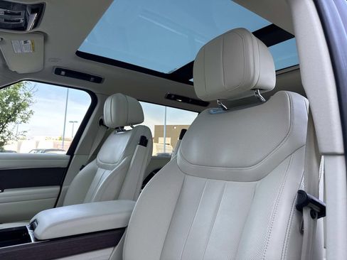 Certified 2024 Land Rover Range Rover Long Wheelbase SE AWD/4WD image 23