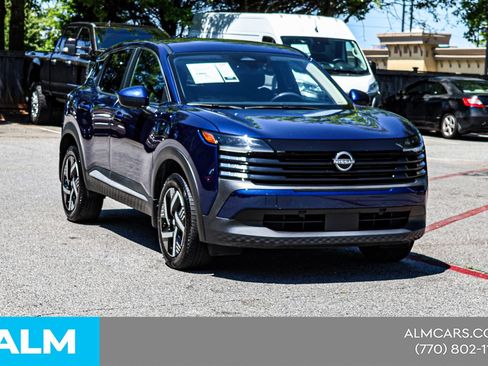Used 2025 Nissan Kicks SV FWD image 5
