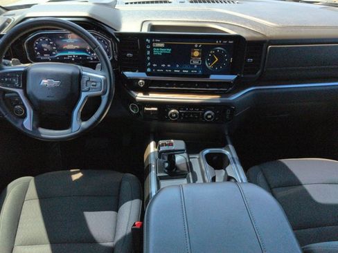 Used 2024 Chevrolet Silverado 1500 LT Trail Boss w/ Convenience Package II AWD/4WD image 23